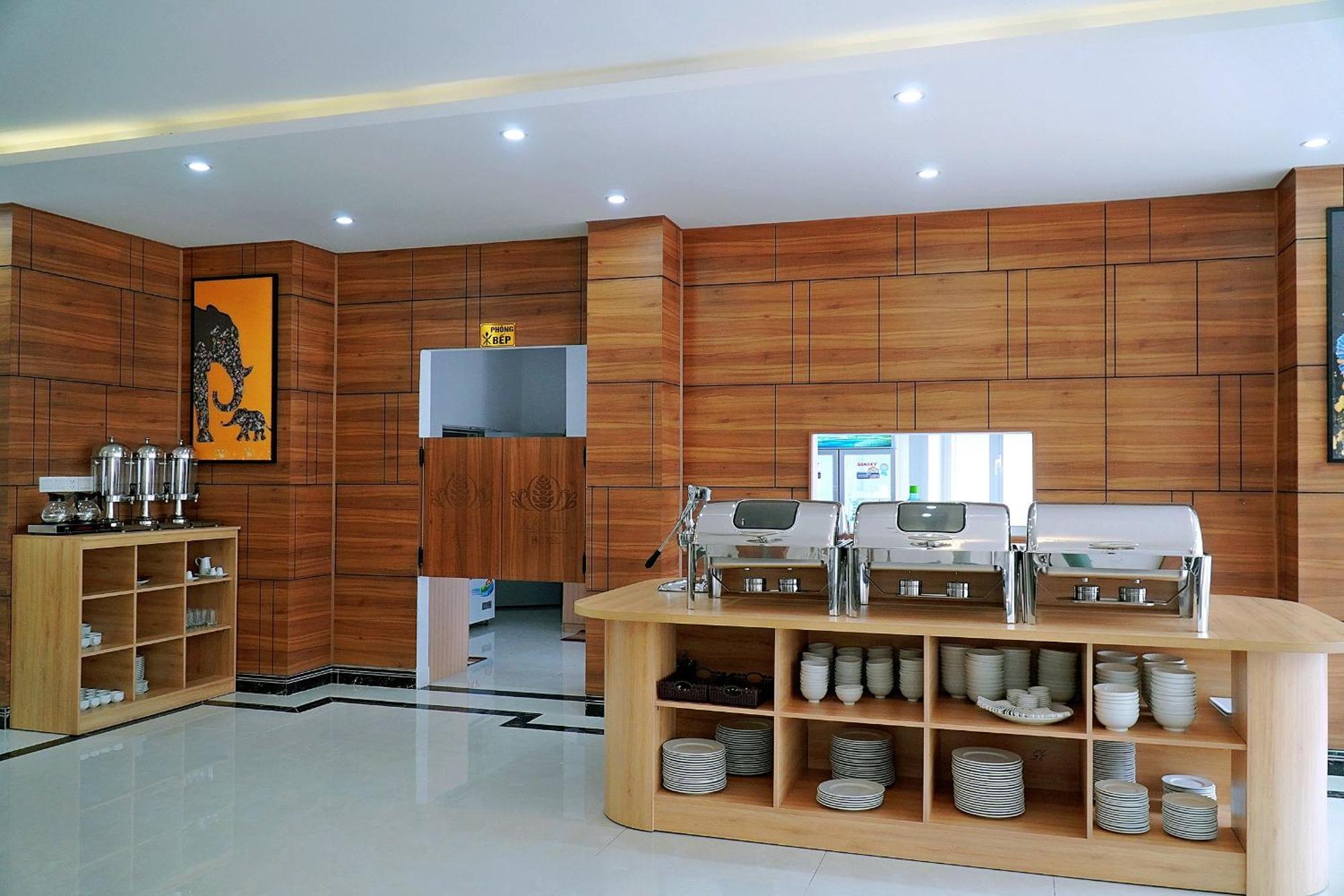 Khach San Xa Nu Hotel Tỉnh Kontum Exterior photo