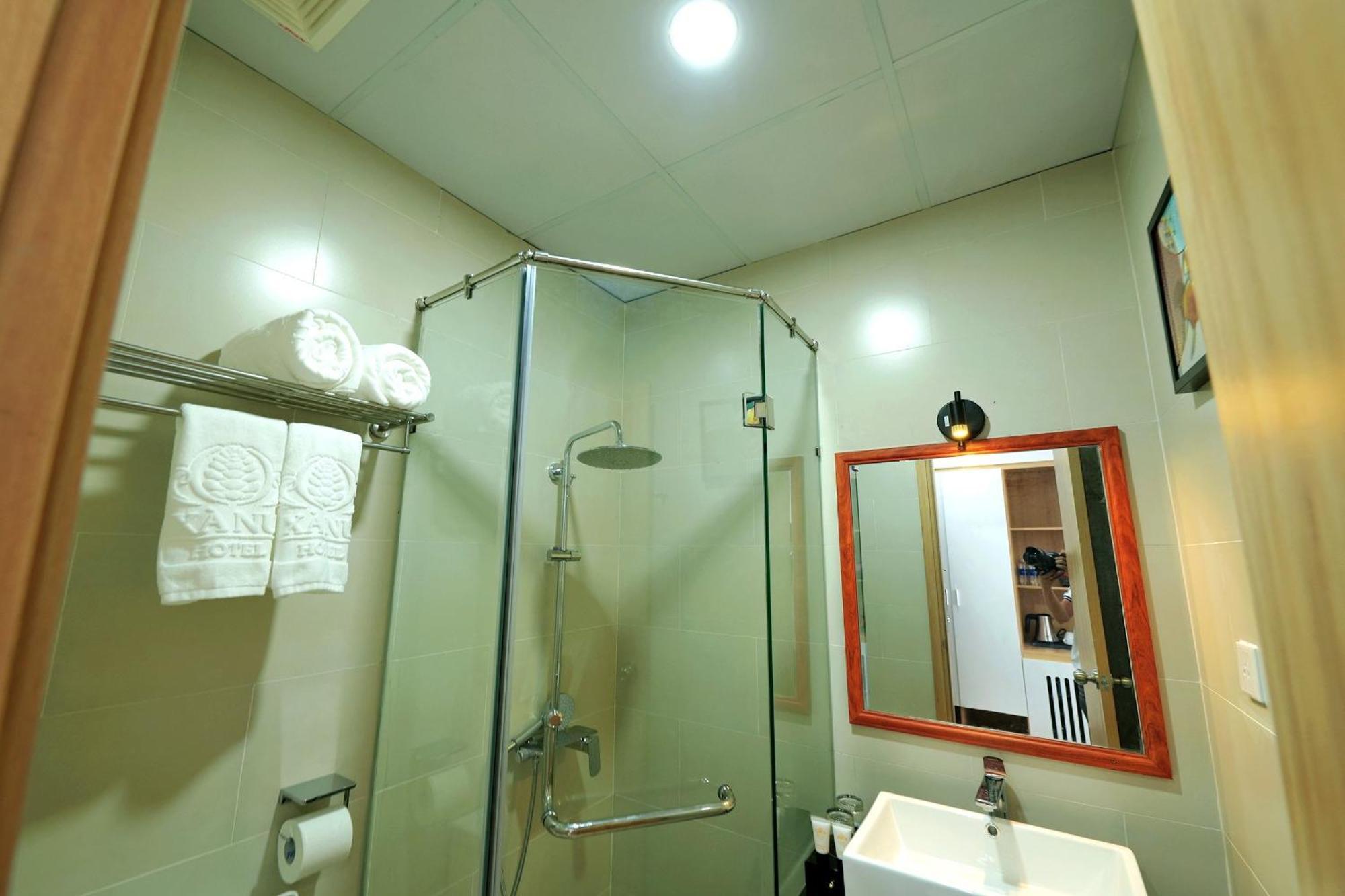Khach San Xa Nu Hotel Tỉnh Kontum Exterior photo
