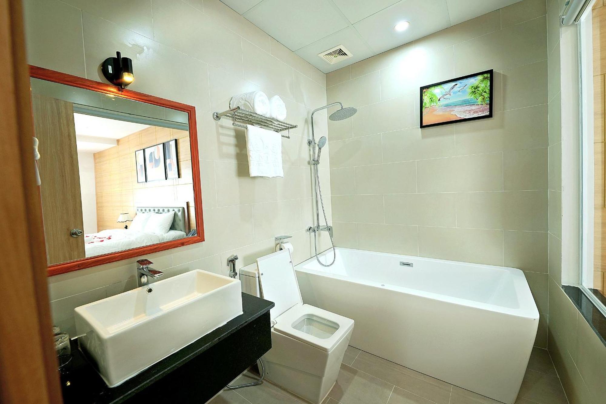 Khach San Xa Nu Hotel Tỉnh Kontum Exterior photo