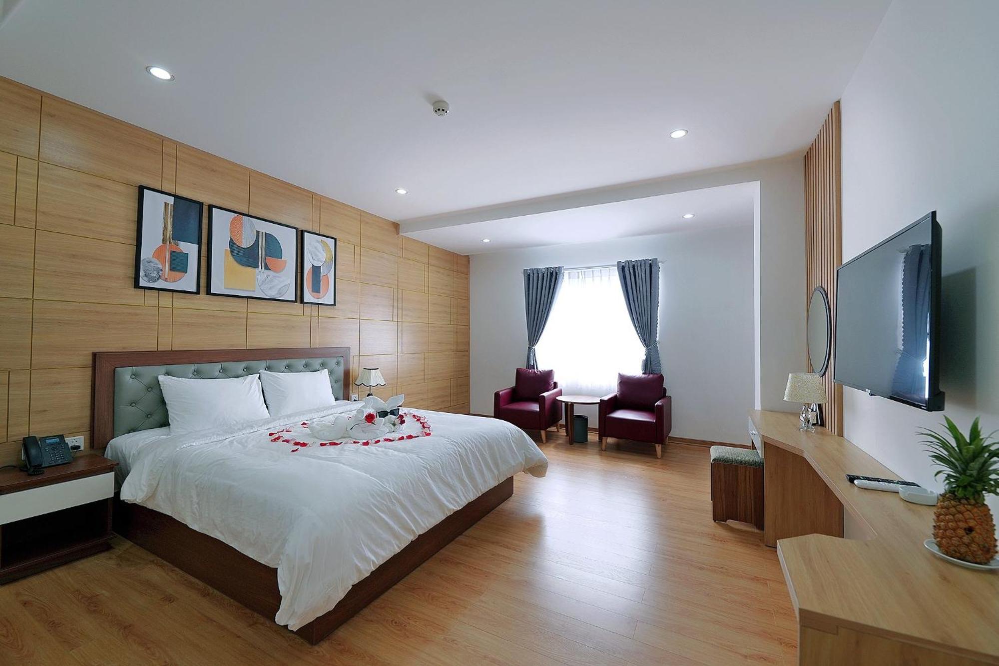 Khach San Xa Nu Hotel Tỉnh Kontum Exterior photo